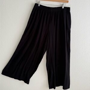 Women's Black Wide-Leg Pants